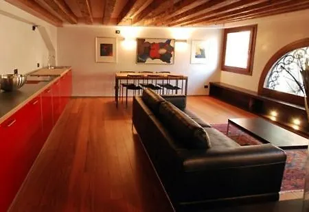 Lmv - Exclusive Apartment